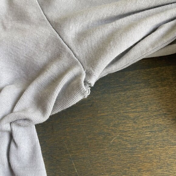 XCVI Sheer Front Legenlook V-Neck Top Long Sleeve - Gray Womens Size L (J6) - Picture 13 of 15